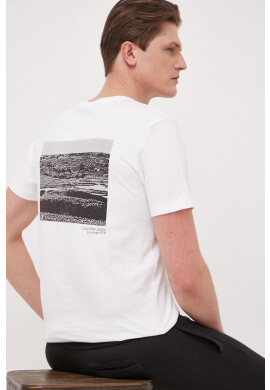 Calvin Klein Jeans Памучна тениска в бяло с принт - Pepit.bg