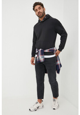 Calvin Klein Jeans Суичър в черно с изчистен дизайн - Pepit.bg
