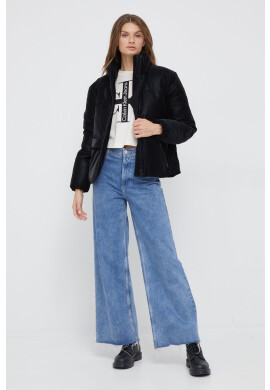 Calvin Klein Jeans Яке в черно със зимна изолация - Pepit.bg