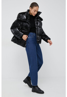 Calvin Klein Jeans Яке в черно със зимна изолация с уголемена кройка - Pepit.bg