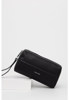 Calvin Klein Козметична чанта в черно - Pepit.bg