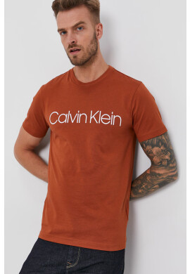 Calvin Klein Памучна тениска в кафяво с принт - Pepit.bg