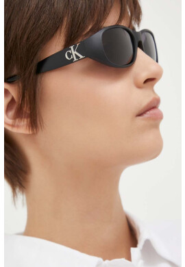 Calvin Klein Слънчеви очила в черно - Pepit.bg