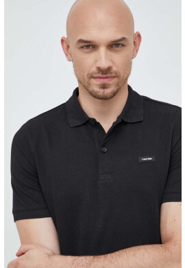 Calvin Klein Тениска с яка в черно с изчистен дизайн - Pepit.bg