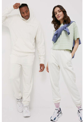 Champion Панталони 217404 в бежово с апликация - Pepit.bg