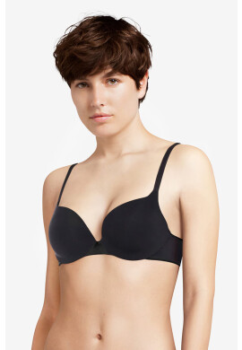Chantelle Сутиен в черно с изчистен дизайн - Pepit.bg