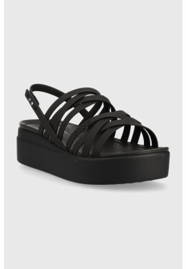 Crocs Сандали Brooklyn Strappy Low Wedge в черно с платформа 206751 - Pepit.bg
