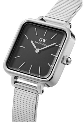 Daniel Wellington Часовник Quadro Studio дамски в сребристо - Pepit.bg
