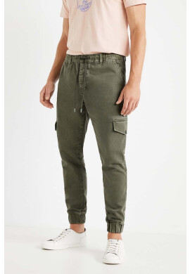Desigual Панталони мъжко в зелено с кройка тип jogger - Pepit.bg