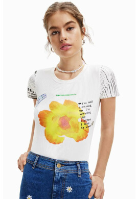 Desigual Тениска в бяло - Pepit.bg