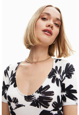 Desigual Тениска в бяло - Pepit.bg
