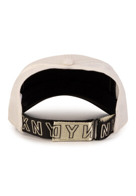 DKNY Детска шапка в златисто с апликация - Pepit.bg