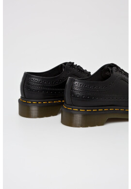 Dr. Martens Половинки обувки 3989 в черно с равна подметка 22210001 - Pepit.bg