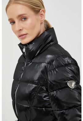 EA7 Emporio Armani Яке в черно със зимна изолация - Pepit.bg
