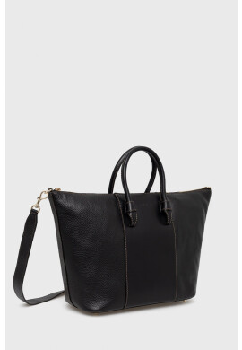Furla Кожена чанта в черно - Pepit.bg