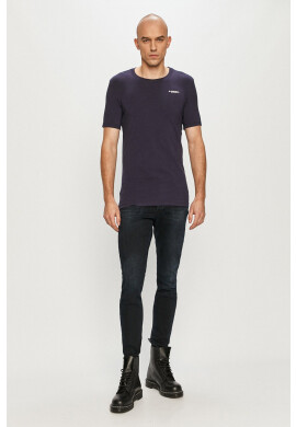 G-Star Raw Тениска в тъмносиньо с изчистен дизайн - Pepit.bg
