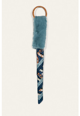 Guess Jeans Тънък шал - Pepit.bg