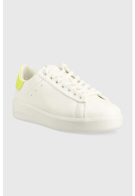 Guess Маратонки rockies8 в бяло - Pepit.bg
