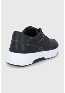 Guess Обувки в черно с платформа - Pepit.bg