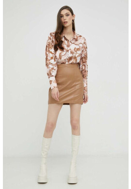 Guess Риза дамска в кафяво със стандартна кройка с класическа яка - Pepit.bg