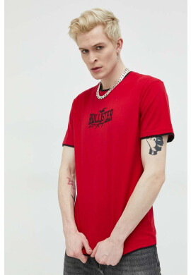 Hollister Co. Памучна тениска в червено с апликация - Pepit.bg