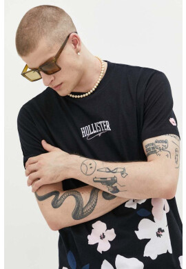 Hollister Co. Памучна тениска в черно с принт - Pepit.bg