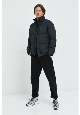 Hollister Co. Яке в черно със зимна изолация - Pepit.bg