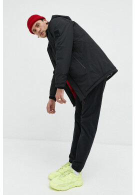 Jack & Jones Яке JCOCOREY в черно със зимна изолация - Pepit.bg