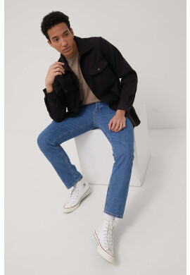 Jack & Jones Риза мъжка в черно със свободна кройка с класическа яка - Pepit.bg