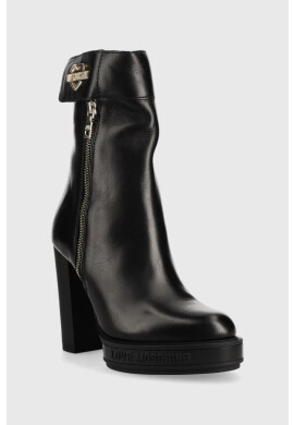 Love Moschino Кожени Боти в черно с висок ток - Pepit.bg