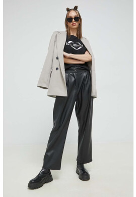 Love Moschino Тениска в бяло - Pepit.bg