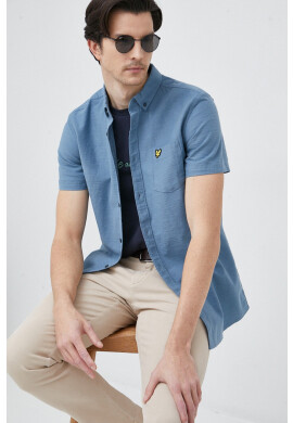 Lyle & Scott Памучна риза мъжка в синьо със стандартна кройка с яка с копче - Pepit.bg