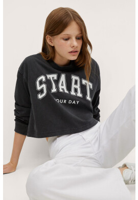 Mango Kids Детски памучен суичър Crop в сиво с принт - Pepit.bg
