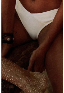 Muuv. Долнище на бански MUUV Seam Bikini - Pepit.bg