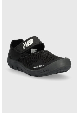 New Balance Детски сандали NBYO208 в черно - Pepit.bg