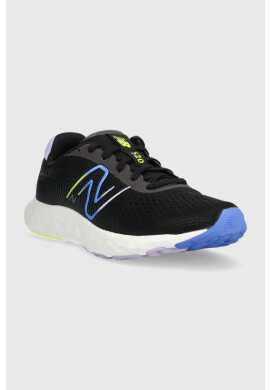 New Balance Обувки за бягане W520 в черно - Pepit.bg