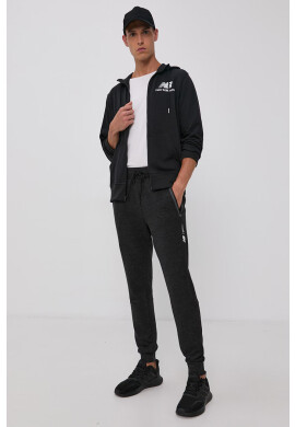 New Balance Суичър MJ03558BK мъжки в черно с принт - Pepit.bg