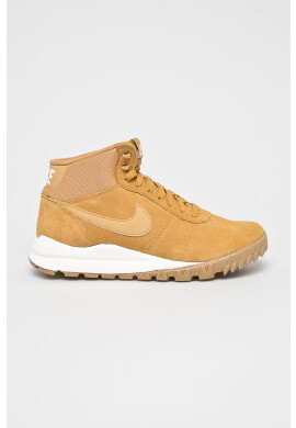 Nike Обувки Hoodland Suede - Pepit.bg