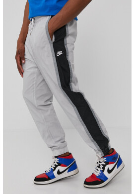 Nike Sportswear Панталон - Pepit.bg