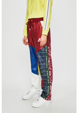 Nike Sportswear Панталони - Pepit.bg