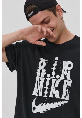 Nike Sportswear Тениска - Pepit.bg