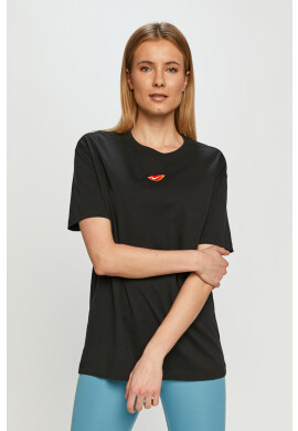 Nike Sportswear Тениска - Pepit.bg