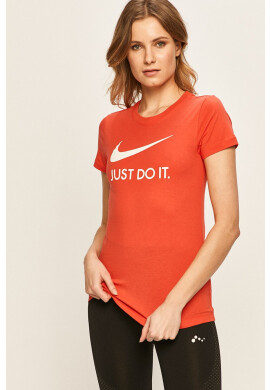 Nike Sportswear Тениска - Pepit.bg