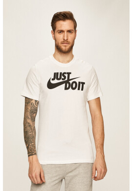 Nike Sportswear Тениска - Pepit.bg