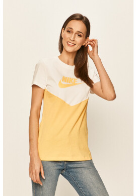 Nike Sportswear Тениска - Pepit.bg