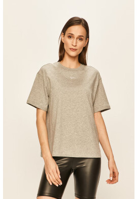 Nike Sportswear Тениска - Pepit.bg