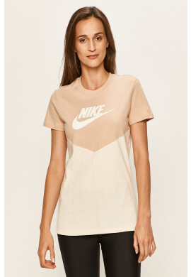 Nike Sportswear Тениска - Pepit.bg