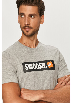 Nike Sportswear Тениска - Pepit.bg