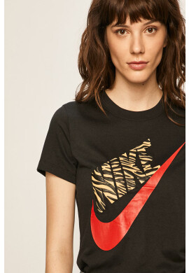 Nike Sportswear Тениска - Pepit.bg