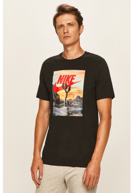 Nike Sportswear Тениска - Pepit.bg